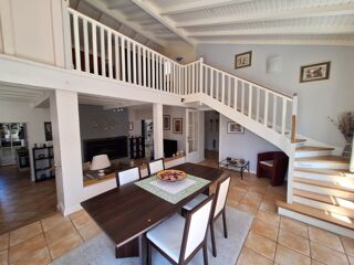  Maison à vendre 10 pièces 301 m²