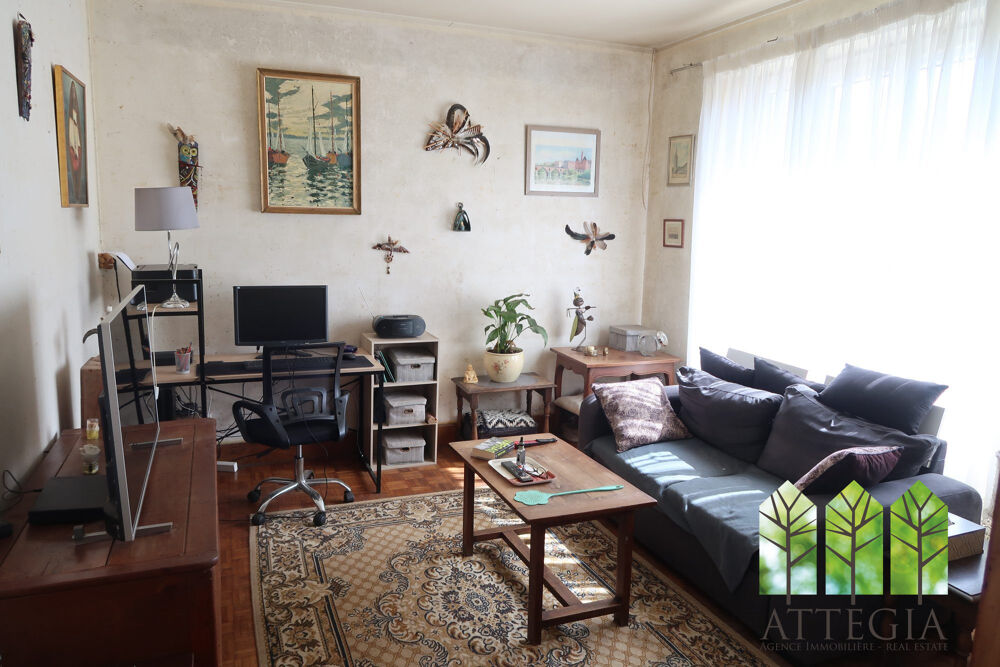 Vente Maison MAISON DANS LE BOURG, HABITABLE DE SUITE Chambon-sainte-croix