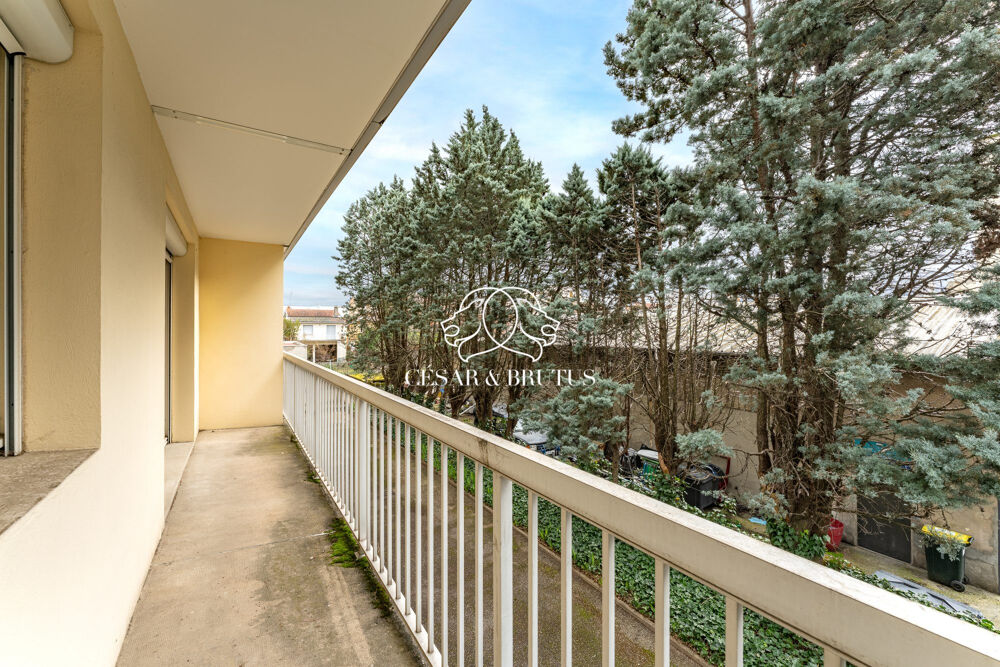 Appartement avec balcon et place de parking