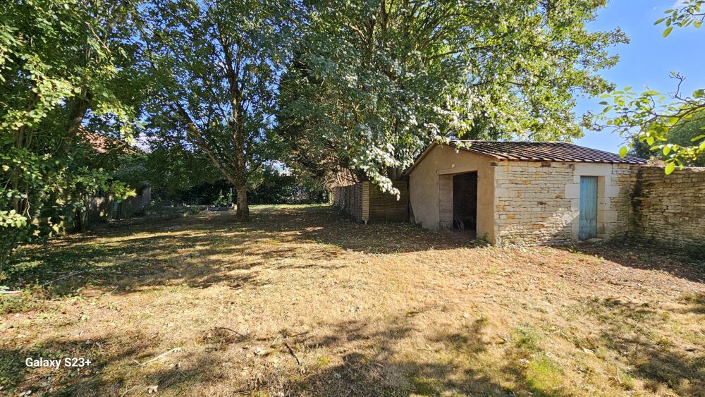 BELLE MAISON EN PIERRE 175 M² AVEC GRAND JARDIN DE 1491 M²