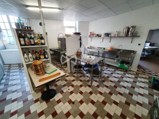  Maison à vendre 15 + pièces 637 m²