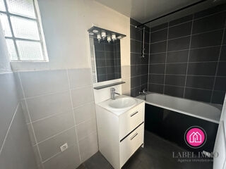  Immeuble � vendre 85 m�