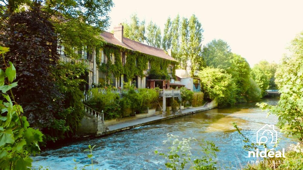 Maison 10 pièces 345 m² · à Louviers · 345 m² · 595 000 €