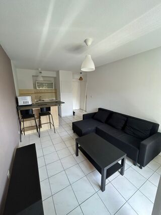  Appartement à louer 2 pièces 34 m²
