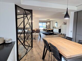  Maison � vendre 8 pi�ces 250 m�