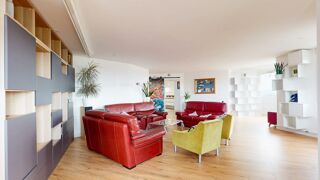  Appartement à louer 4 pièces 115 m²