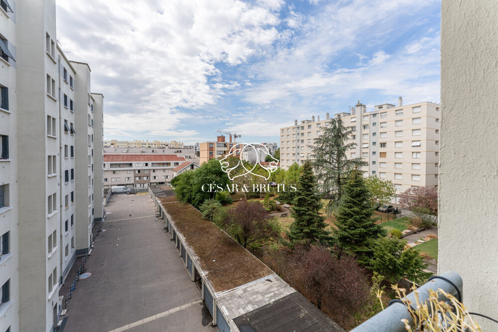 Vente Appartement Monplaisir - T3 avec balcon - Vendu loué Lyon 8