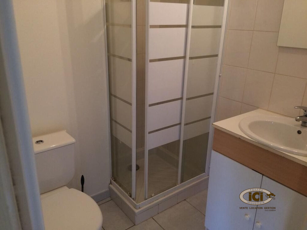 Location Appartement Coquet studio dans un immeuble récent Cranves-sales