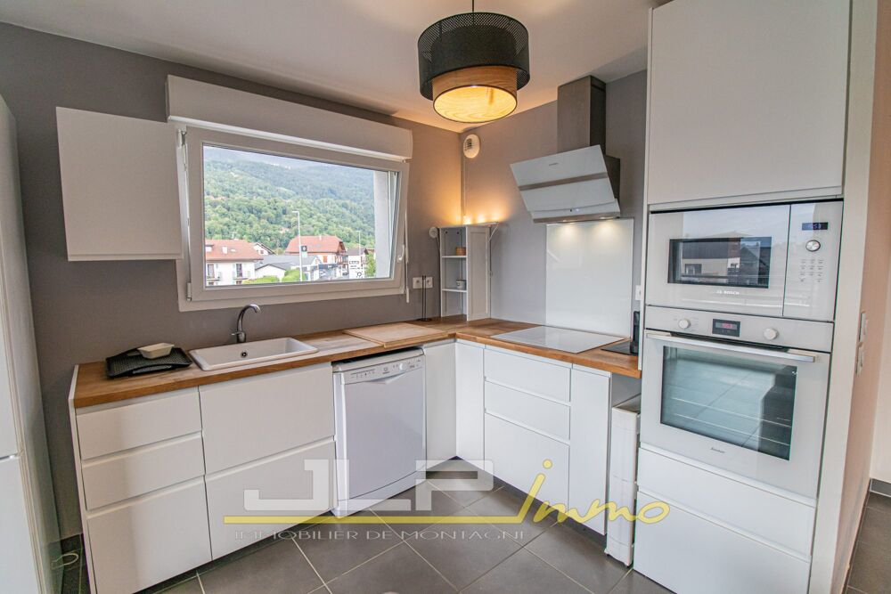 Location Appartement Appartement T4 avec grand balcon Passy