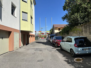  Parking / Garage à louer 12 m²