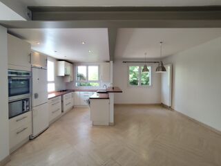  Maison à louer 7 pièces 123 m²