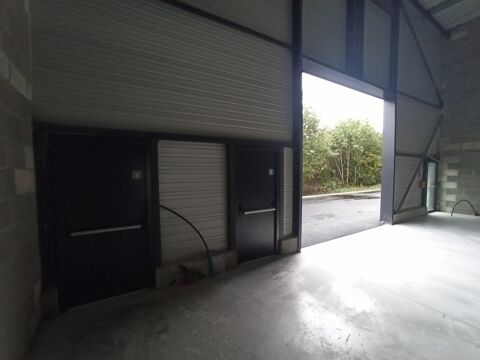   A 10 minutes LIMOGES, Proche Aéroport, Loc 430m² Commerce ! 
