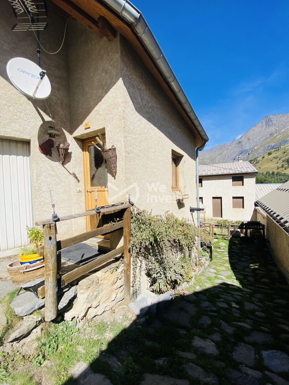 Belle maison familiale moderne et bien entretenue située au cal