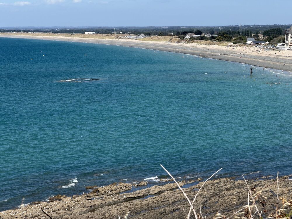 Superbe T3 dernier étage terrasse 20m2, mer à 400m