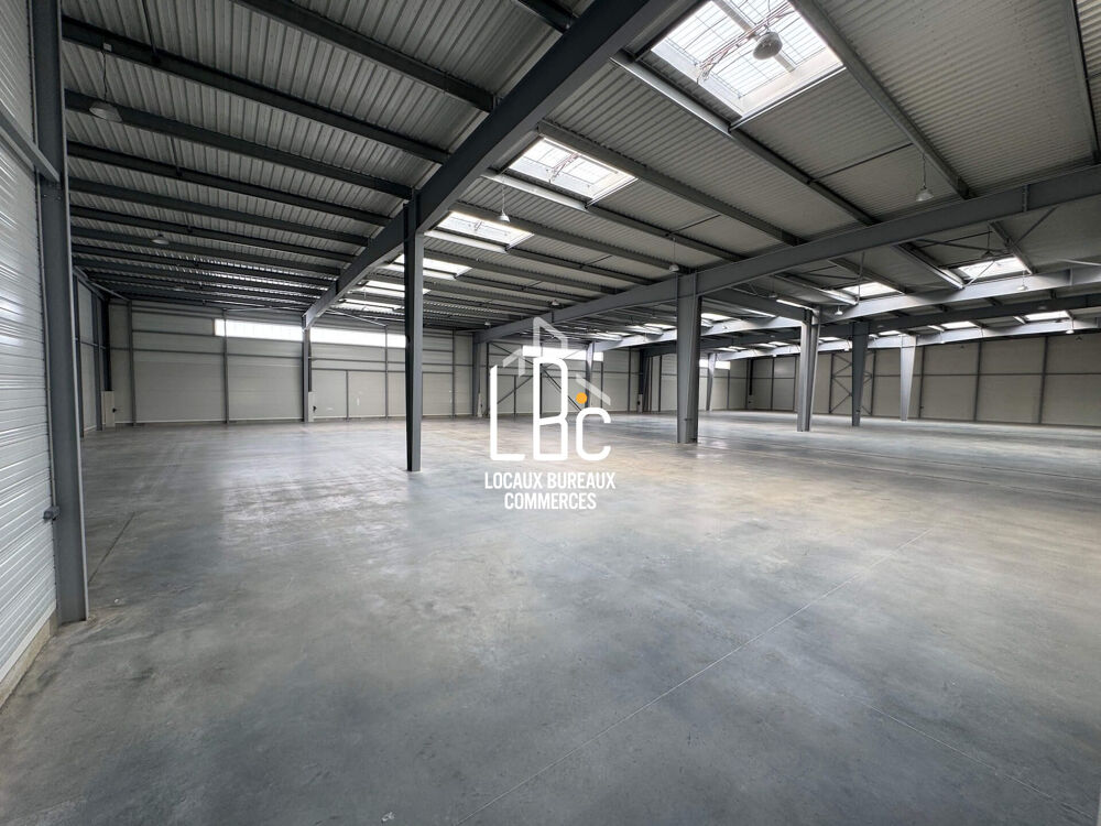   NANTES METROPOLE- Local activité 3565 m² à louer 