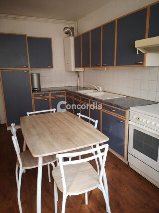  Appartement à louer 3 pièces 71 m²