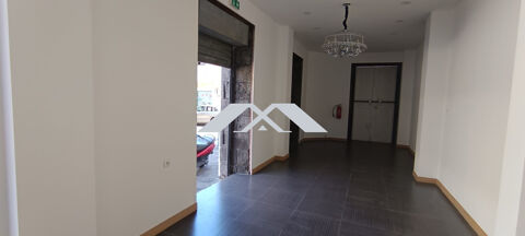   LOCAL 27m² SAINT LOUIS Centre 