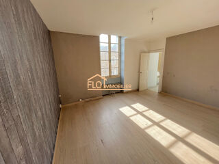  Immeuble � vendre 499 m�