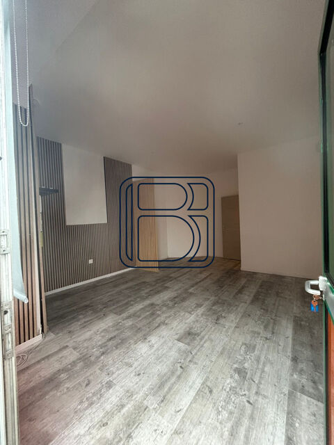   LOCAL COMMERCIAL RENOVE 
