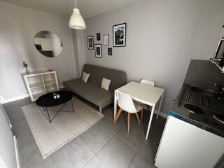  Appartement à louer 1 pièce 14 m²