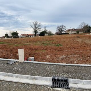  Terrain à vendre 548 m²