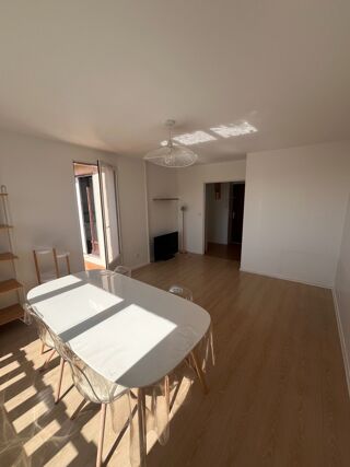  Appartement à louer 2 pièces 52 m²