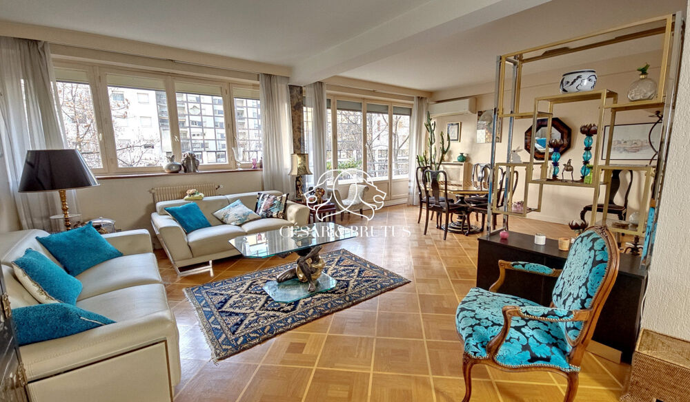 Vente Appartement Appartement bourgeois 3 chambres de 105 m² . Balcon . Cave Lyon 6