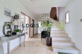  Maison à vendre 8 pièces 236 m²