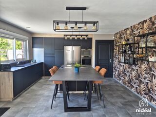  Maison � vendre 6 pi�ces 210 m�