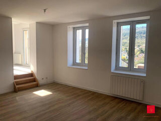  Appartement à louer 4 pièces 83 m²