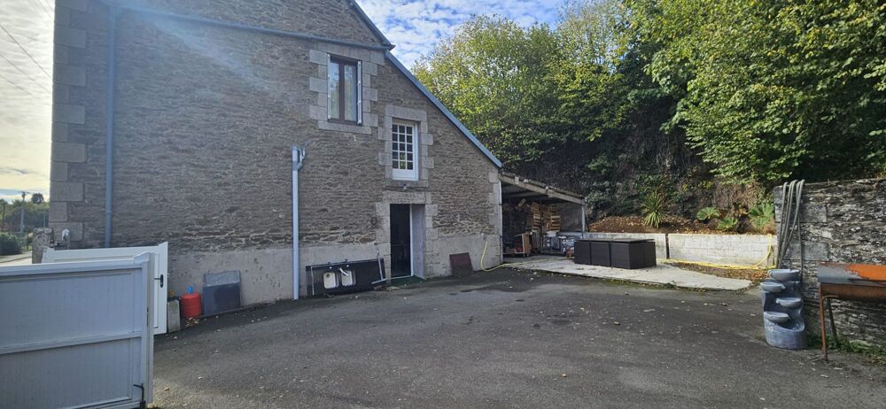 Vente Maison CALLAC - MAISON EN PIERRE DE 130 M² AVEC VIE DE PLAIN-PIED ET D Callac