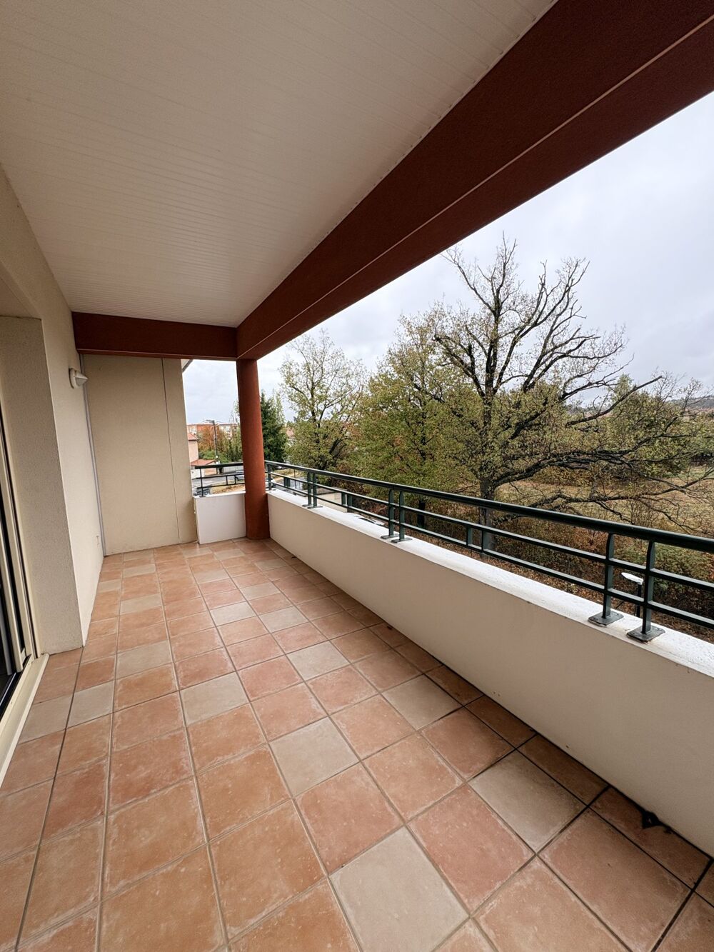 Location Appartement BEAU T2 AVEC BALCON ET STATIONNEMENT Saint-just-saint-rambert