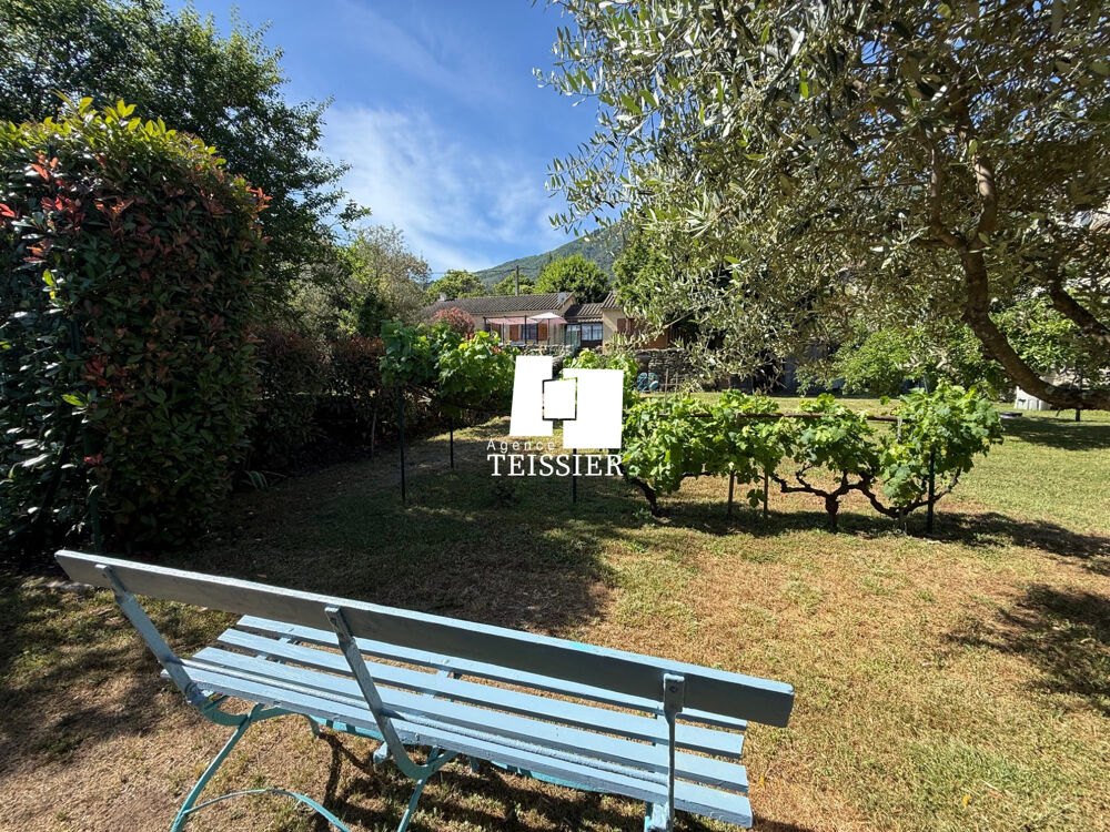Exclusivité, 07140 Les Vans à 5 min : confortable villa de pla