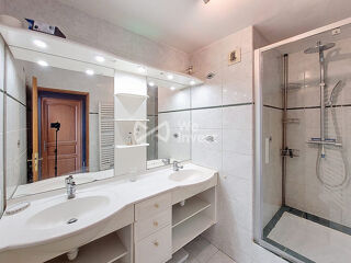  Appartement à louer 4 pièces 86 m²