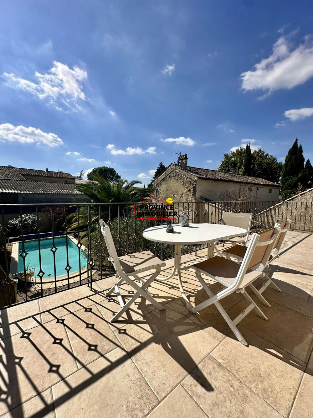 Vente Maison Maison de village avec piscine, jardin et garage Sainte-cécile-les-vignes