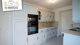  Appartement à louer 4 pièces 112 m²