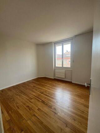  Appartement à louer 3 pièces 74 m²