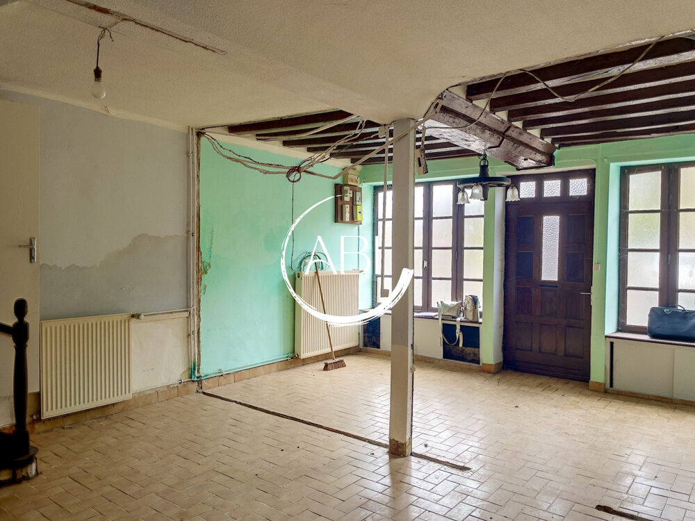 Vente Maison Maison de Bourg 60 m² à Rénover + jardin Lignières-orgères