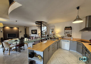  Maison à vendre 7 pièces 221 m²
