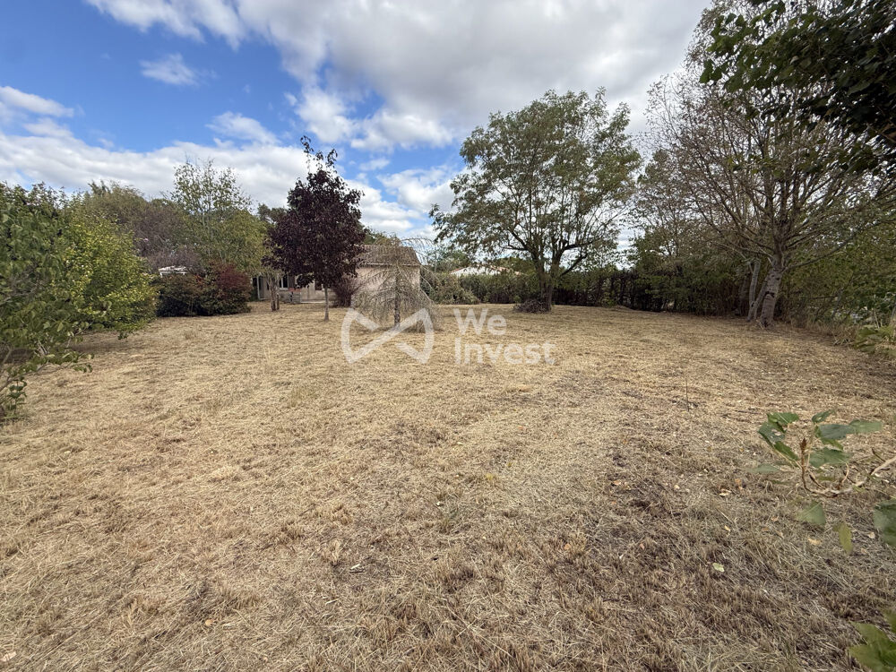 Plain-pied sur agréable terrain de 2000 m²
