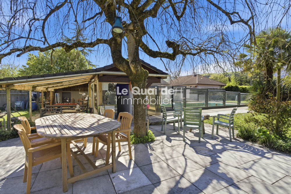 EXCLUSIVITÉ  Grande propriété avec piscine et vue dégagé