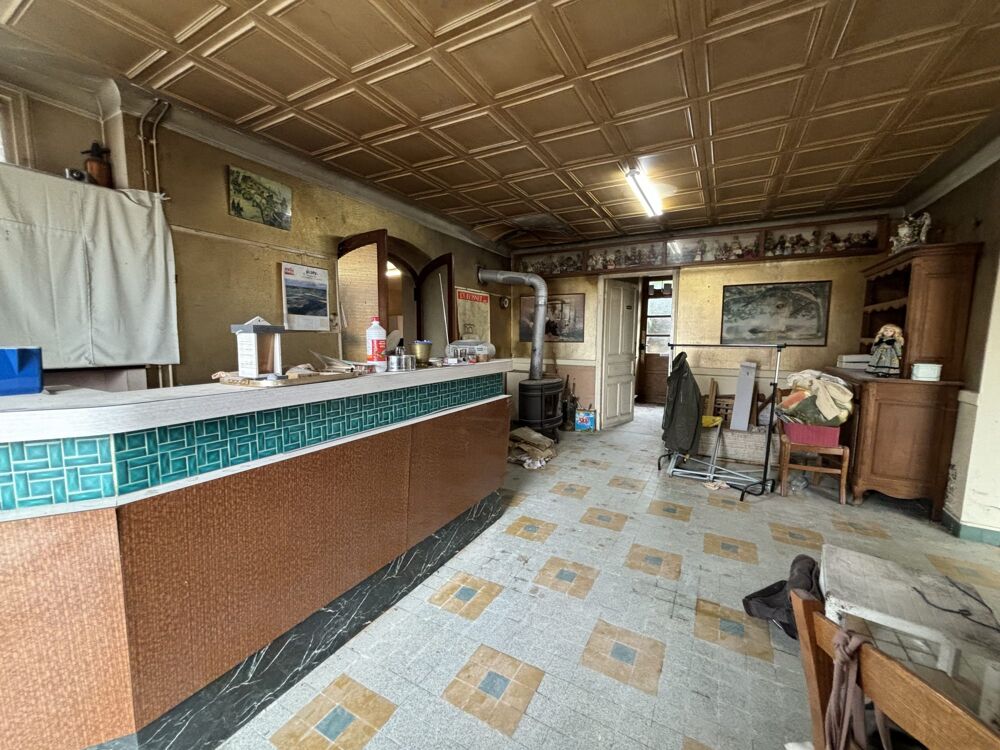 Ancien bar-hôtel-restaurant à réhabiliter  Fort potentiel