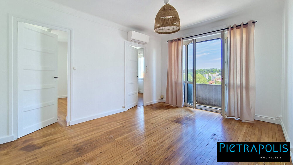 Vente Appartement Lyon 8 - T3 de 63.81m² avec balcon au 4ème ét/7- ascenseur - Lyon 8