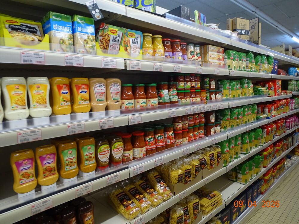   MURS COMMERCIAUX DE SUPERETTE 