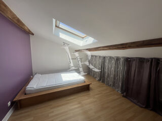  Maison à louer 6 pièces 147 m²