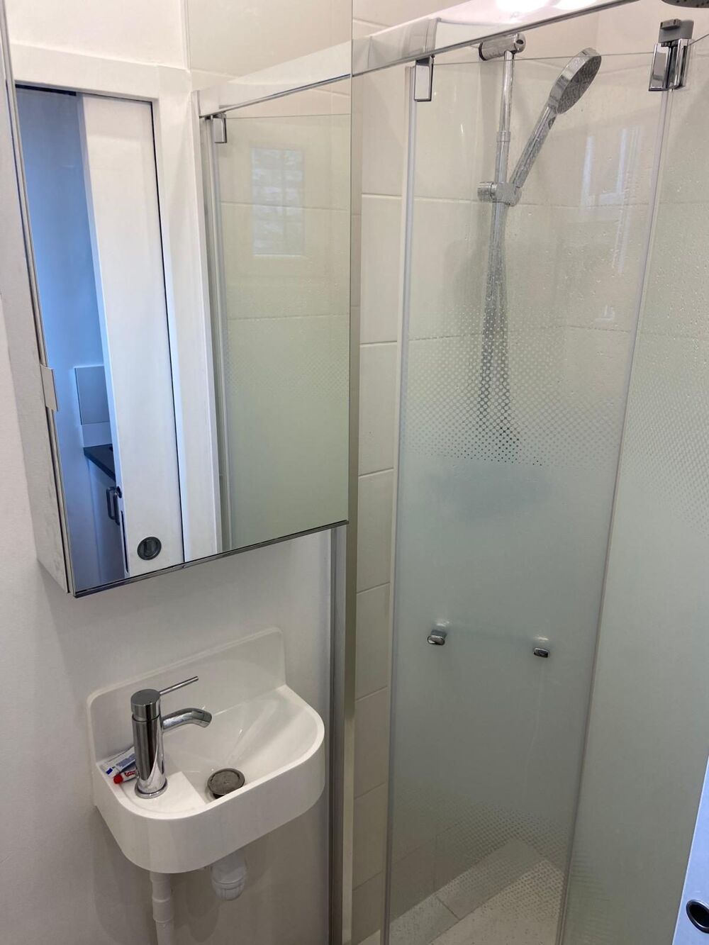 Location Appartement T2 meublé avec grande terrasse privative - SAINT-OUEN Saint-ouen