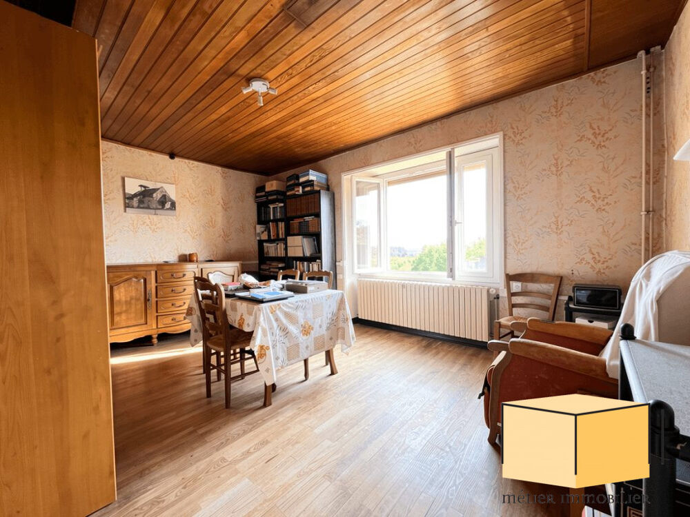 Maison individuelle en pierre avec terrain