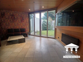  Immeuble � vendre 298 m�