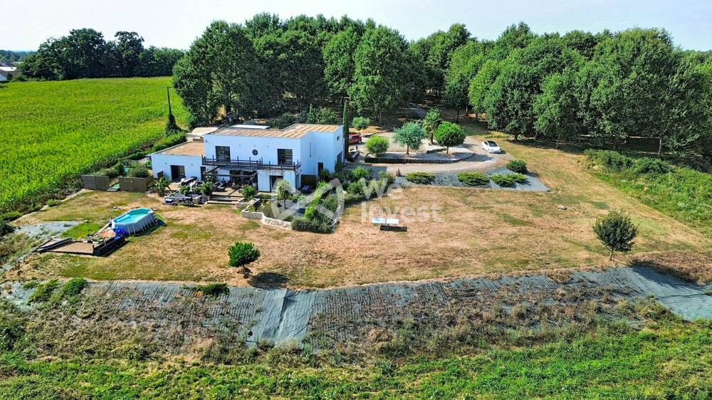 Villa 388 m², 2,3 hectares de terrain avec un panorama qui ne c