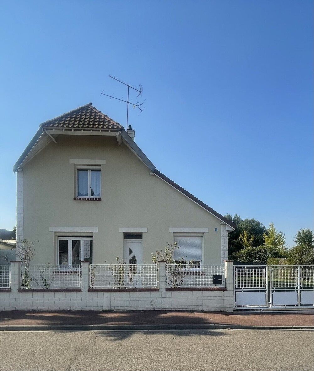 BIEN RARE AVEC ESPACE INDÉPENDANT ET FORT POTENTIEL